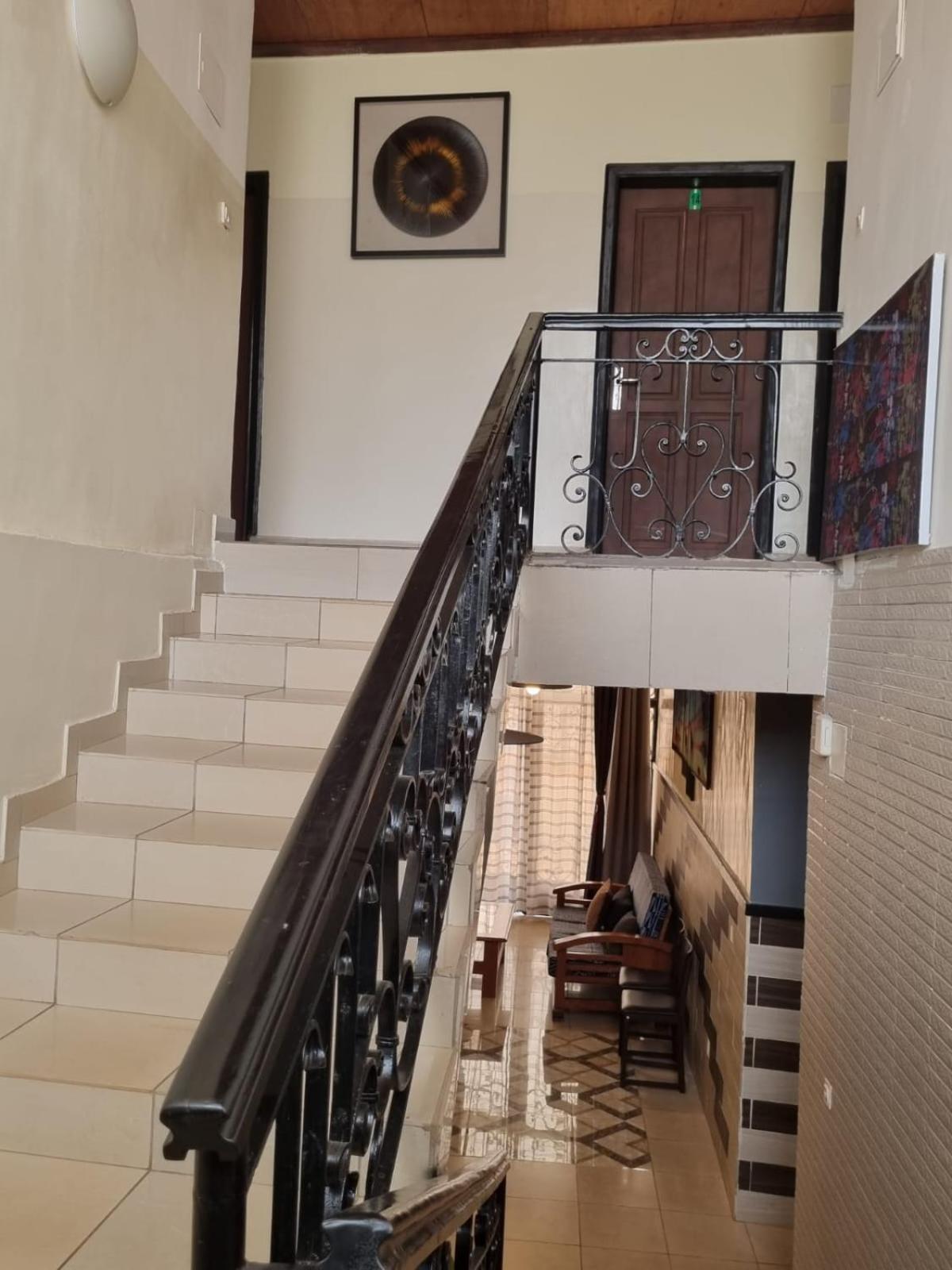 Appart Hotel Mireille Яунде Екстер'єр фото