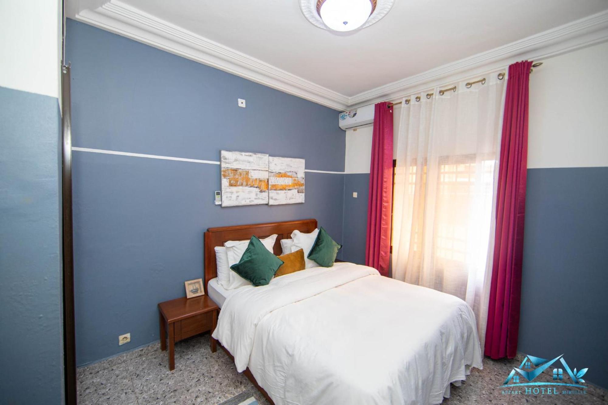Appart Hotel Mireille Яунде Екстер'єр фото