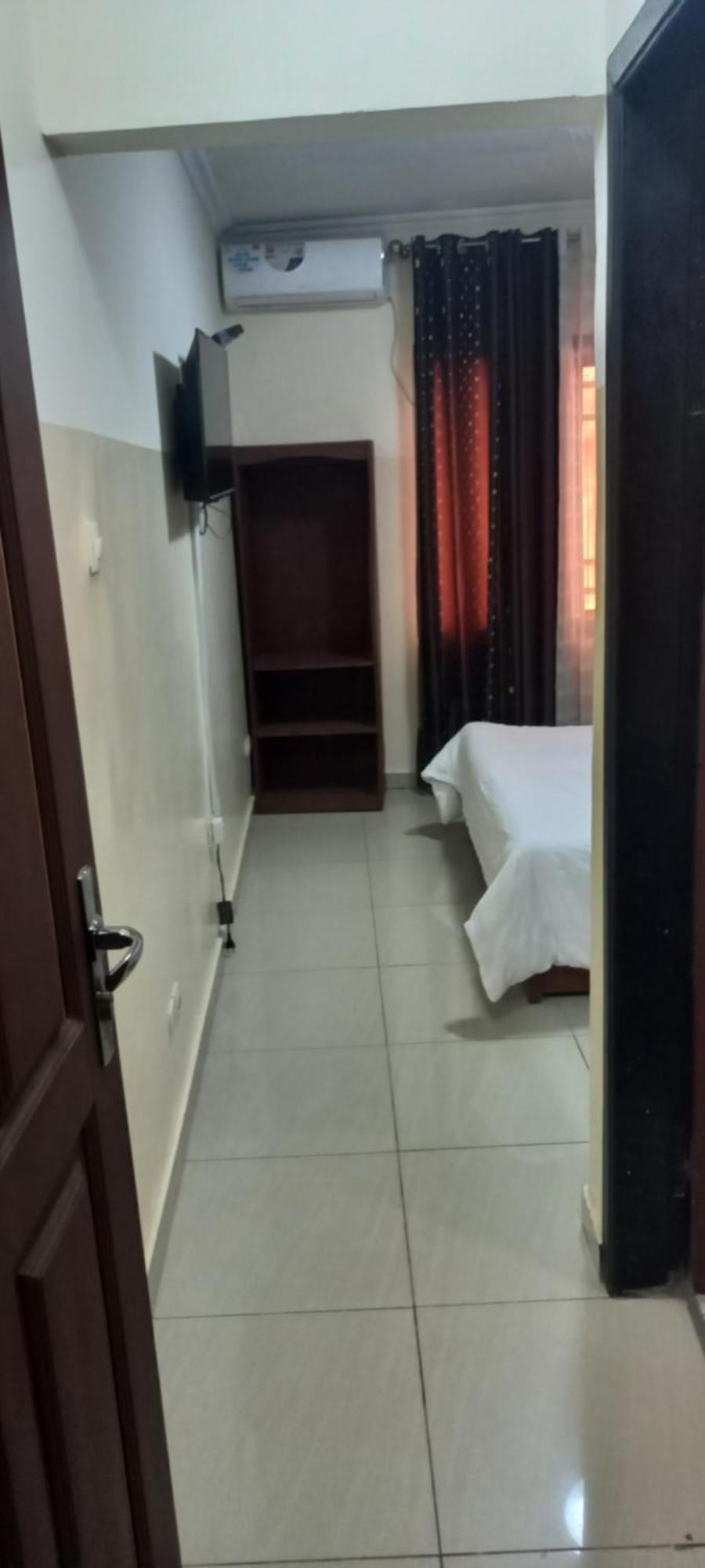 Appart Hotel Mireille Яунде Екстер'єр фото